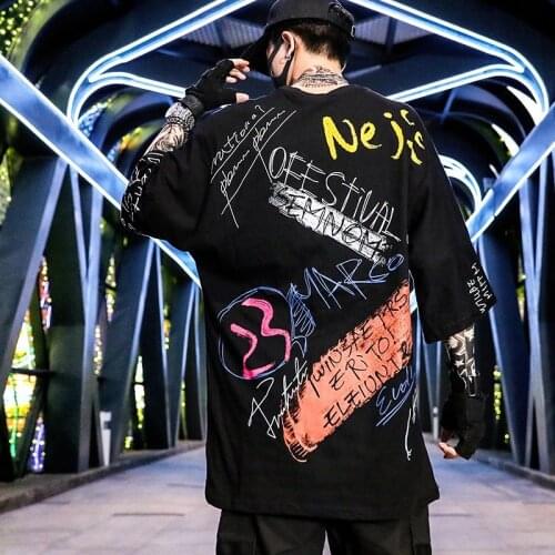 Black Punk T Shirt Man Fashion Harajuku Male Amine T-shirt Casual Summer Bear T-Shirt Streetwear Cool Korean Top Tees for Boys