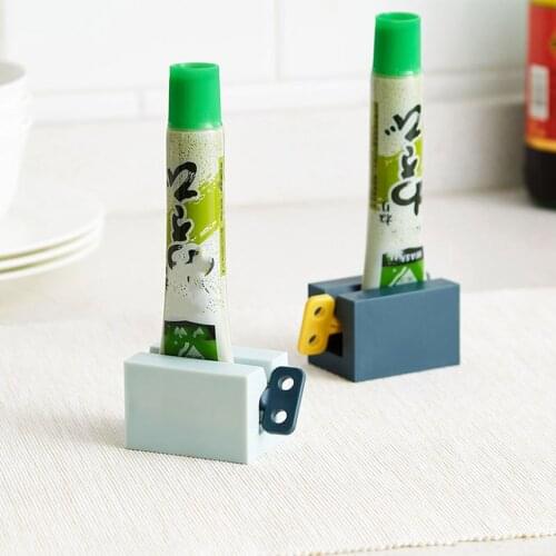 Multifunctional Manual Toothpaste Squeezer Bathroom Presser with Silicone Bottom PP Tube Squeezer