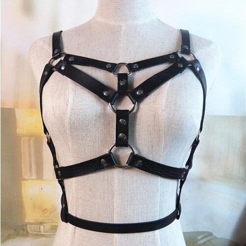 Fashion Punk Cupless Bra Top Leather Harness Belt Body Bondage Chest Straps Black Studded Rivet Cropped Top Harness Woman