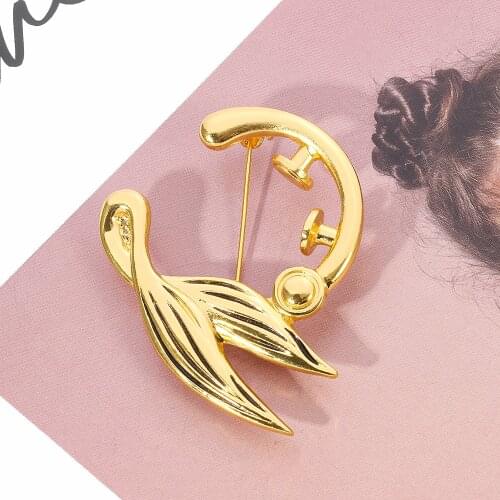 Anime Violet Evergarden Brooch Alloy badge Gold high quality Badges Brooch Cosplay Prop Costume Accessories Jewelry Gift for Fan