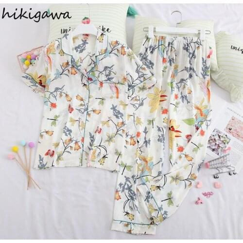 Hikigawa Ladies Lapel Satin Pajamas Sets 2021 Summer Short Sleeve Trousers Nightwear Two Piece Printed Ice Silk Home Service
