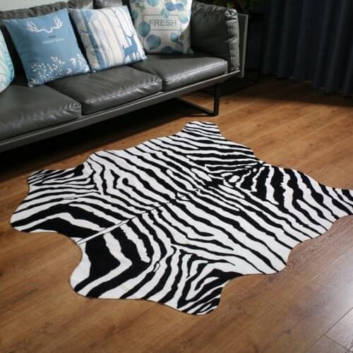 Faux Zebra Print Rug Cute Rug for Living Room Soft Black and White Animal Carpet for Childs Room 140x160cm