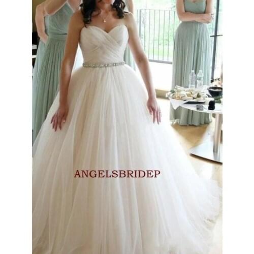 Sweetheart Pleat Ball Gown Wedding Dress 2021 Sparkly Crystals Sash Court Train Robe De Mariee Saudi Arabia Tulle Bride Dresses