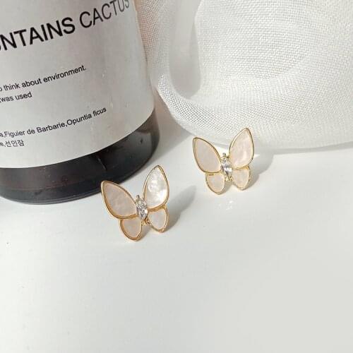 Cute Butterfly Earrings Stud Resin Romantic Sweet Charm Jewelry Wholesale Wedding Gift For Women 2021 Trend Korean Accessories