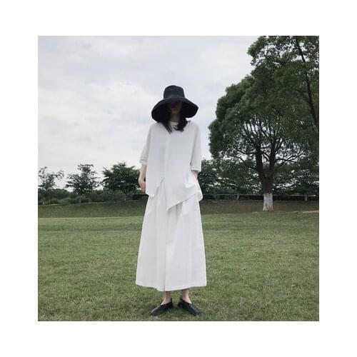 New Design of the small niche dark irregular beveled asymmetrical short-sleeved t-shirt