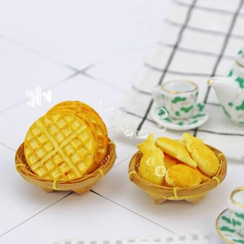 Dollhouse Miniature Sea Bream or waffles Pretend Play Doll House Kitchen Dessert food for blyth ob11 Doll foods Accessories