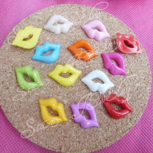 100pcs/lot 20*15mm mixed color plastic lip shape toy accessories for doll
