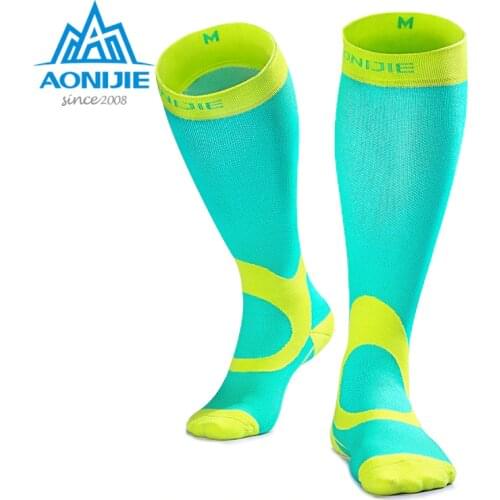 AONIJIE Running Compression Socks