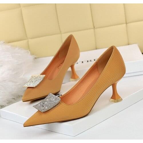 BIGTREE Shoes Elegant Kitten Heels Woman Pumps Metal Rhinestones High Heels Women Shoes Sexy Office Shoes Heels Designer Shoes