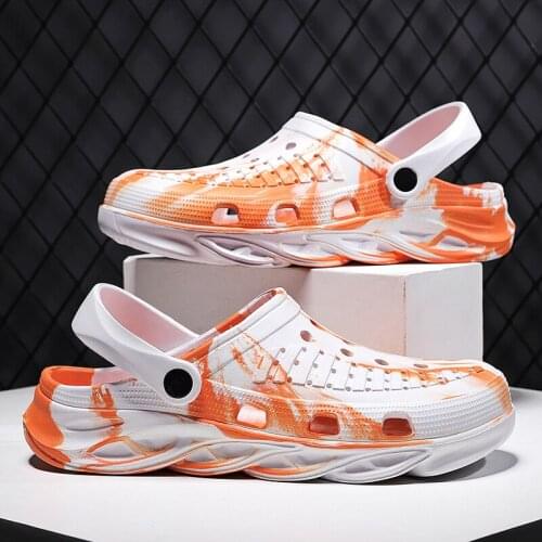 Summer Men Slippers Graffiti Outdoor Garden Shoes Clogs Beach Slippers Flip-Flops Men Indoor Home Slides Bathroom Loafers 45