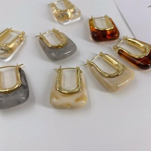 Minar Retro U Shape Multicolor Resin Hoop Earrings for Women Gold Color Alloy Hollow Geometric Statement Earring French Jewelry