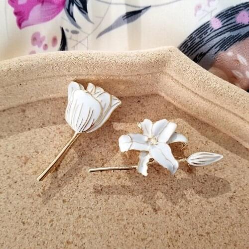 Plant Flowers Daisy Tulip Lily Vintage Elegant Metal Drip Glaze Brooch Clothes Lapel Pin For Women Overcoat Accessories Jewelry