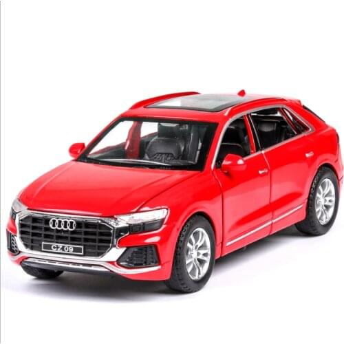 Audi Q8 simulation 1:32 childrens toy car model with acousto optic resilience