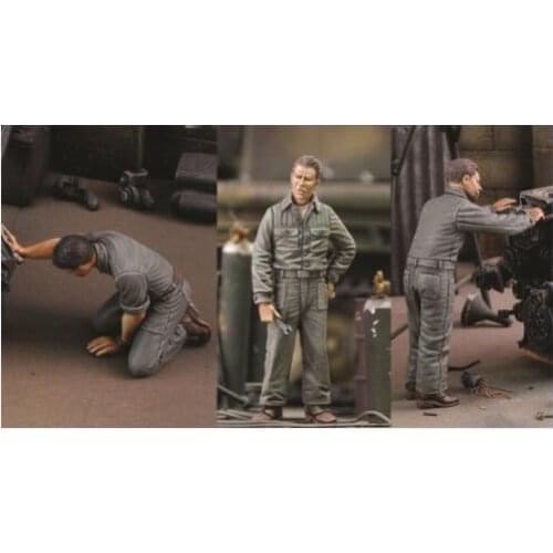 1/35 Scale Assembly Resin Figure kit Tankers