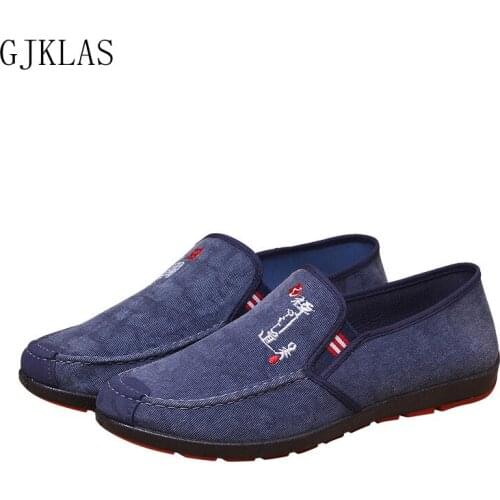 Old Beijing Cloth Shoes Lightweight Sneakers Men Fashion Casual Walking Shoes Breathable Slip on Mens Loafers Zapatillas Hombre