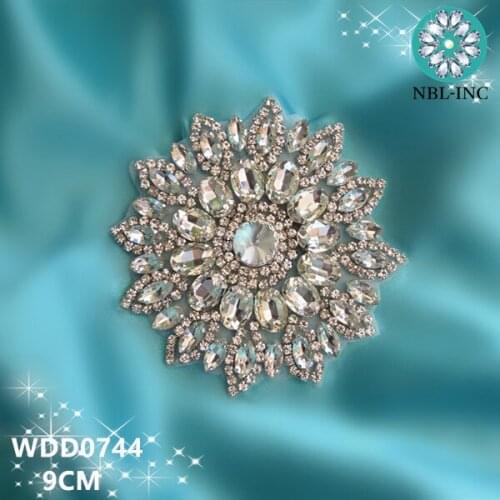 30PCS )Wholesale bridal hand beaded sewing crystal rhinestone applique patch iron on for dresses WDD0744