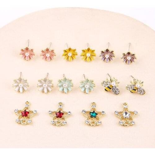 6pcs Fresh Daisy Flowers Earrings For Women Cute Animal Bee Stud Earrings Rhinestones Pentagram Pendant Diy Jewelry Materials