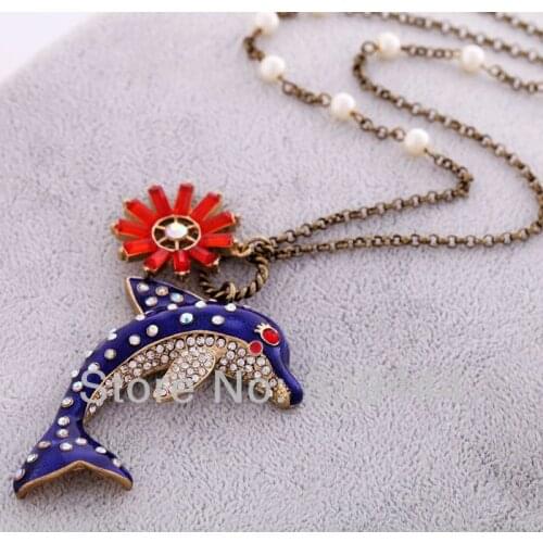 New Fashion Jewelry Crystal Red Eyes Dolphin Necklace