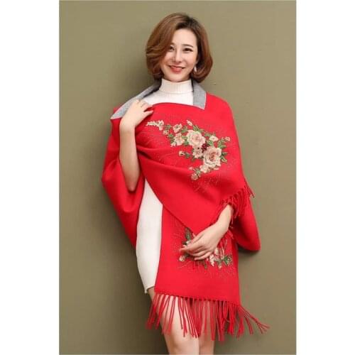 Lady Elegant Fashion Tassel Shawl Scarf Women Classic Embroidered Two-sided Capes Cardigan Sweaters Batwing Sleeve Knit Cloaks