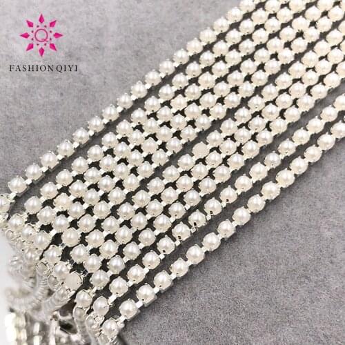 Free shipping 5 yards 2mm Sliver base White Imitation pearls with claw sew on cup chain diy wedding clothing accessories