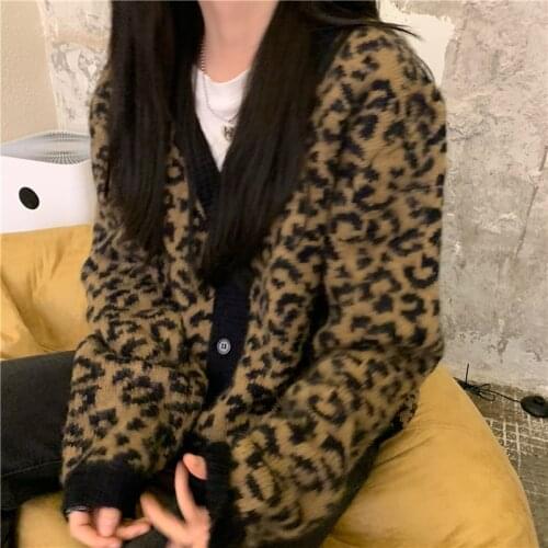 Maid Winter Languid is lazy windCardigan Sweater With thick clothes Show Temperament Retro Sweet Bling Loose Knit Coat