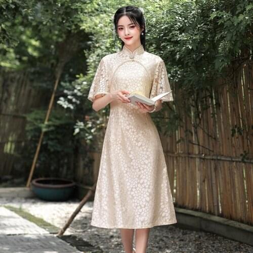 FZSLCYIYI Sexy Short Sleeve Emberidery Lace Aodai Qipao Chinese Traditional Mandarin Collar Split Cheongsam Oversize 4XL