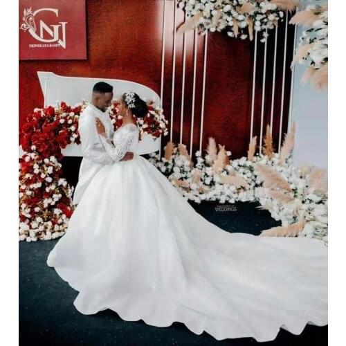 Dubai Elegant Long Sleeves A-line Wedding Dresses Sheer Crew Neck Lace Appliques Beaded Vestios De Novia Bridal Gowns