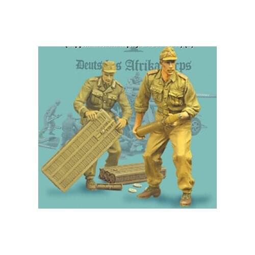 1/35 Soldiers are carrying Resin Figure Kit