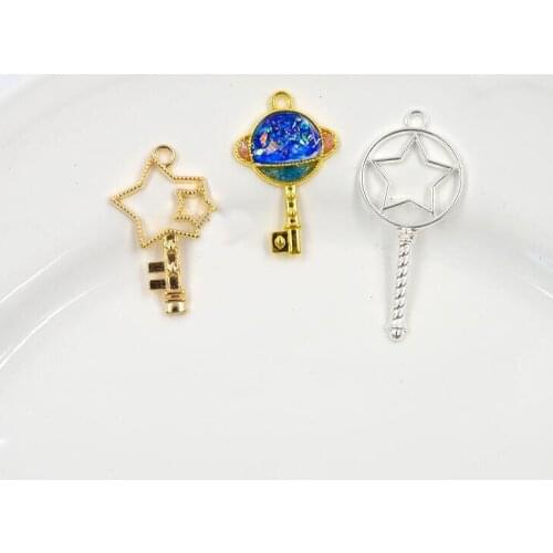 10 pcs/lot Heart moon star Key shape Metal Frame Pendant Gold Charm Bezel Setting Cabochon Setting UV Resin Charms