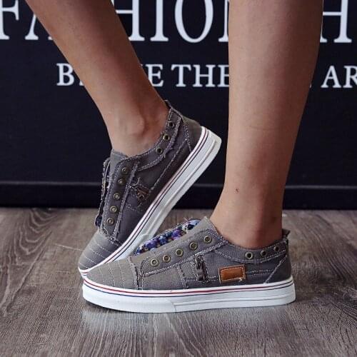 Fashion Sneakers Women 2021 Spring New Solid Color Lazy Foot Set Small White Shoes Shoes for Women Sneaker Size 43 Women Shoes