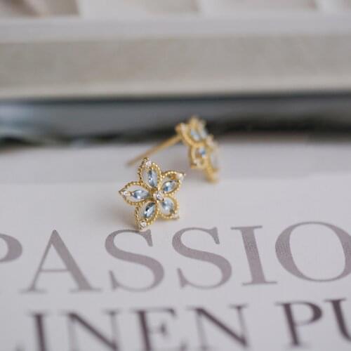 Dainty Female Small Flower Earrings Real 925 Sterling Silver Gold Stud Earrings For Women Vintage Blue Topaz Wedding Earrings