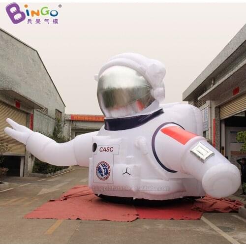 Customized 8x5.2x4.9 meters giant inflatable astronaut model for decoration toys