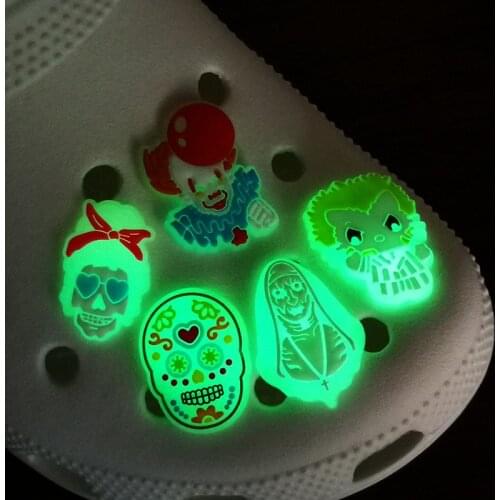 1pcs Luminous Horror Movie Shoe Charms Thriller Fluorescent PVC Shoe Accessories Shining Shoe Decoration Halloween Christmas