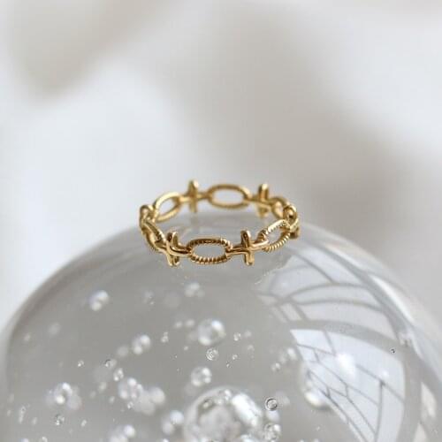 2021 Trend Small Hollow Casting Cross Unusual Rings for Girl 18k Gold Rings for Women Delicate Stainless Steel Jewelry for Women