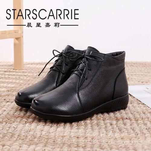 Winter thick warm plush cowhide mother boots high-top short boots rubber soft sole middle-aged and elderly womens cotton shoes