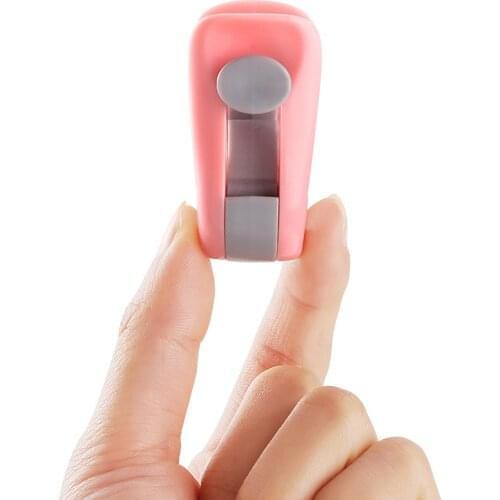 Bed Sheet Carpet Quilt Cover Corner Clip Clamp Quilt Clips Blanket Holder Fastener Quilt Bed Sheet Gripper Needle-free