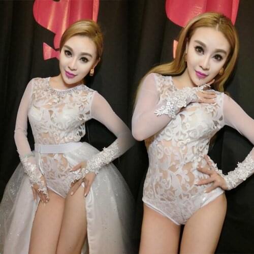 Ds Show Dress New Popular Nightclub Sexy Costumes for Bar Female DJ Singer Stage White Lace Linked with Super Flash Trailing