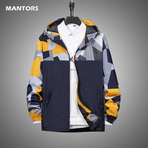 Men Jacket 2021 Spring Autumn Mens Casual Bomber Jacket Outdoor Breathable Sports Patchwork Coat Mens Print Hooded Windbreaker