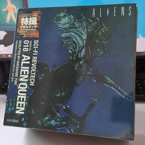 Revoltech Sci-Fi Alien Action Figure 016 Alien Warrior 018 Alien Queen