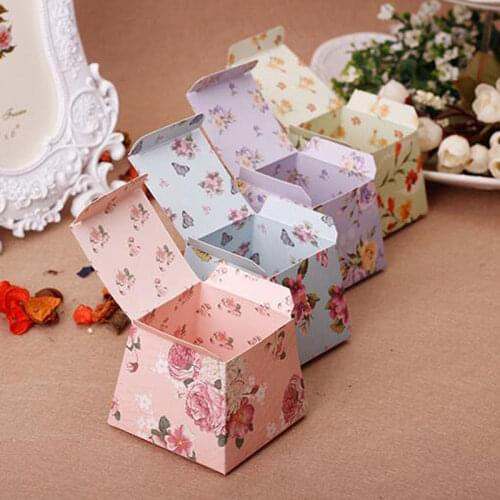 AVEBIEN 50pcs Wedding Gift Box Romantic Elegant Decoration Rose Flower Party Sweet Favors Wedding Paper Candy Boxes with Ribbon