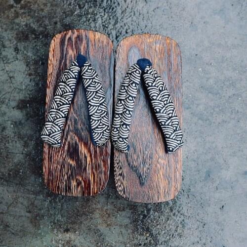 Cos Clogs Mens Slippers Japanese Wooden Geta Sandals Samurai Cosplay Shoes Summer Mens Shoes Thick Soled Style Flip Flops