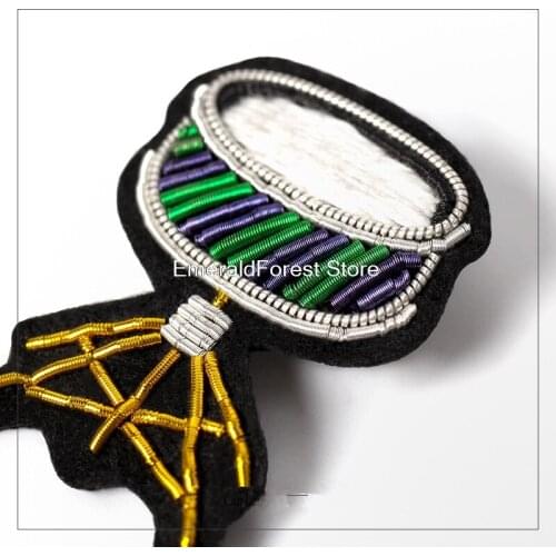 Hand-embroidered music lightning series brooch female accessories jewelry high-end personality wild pin badge