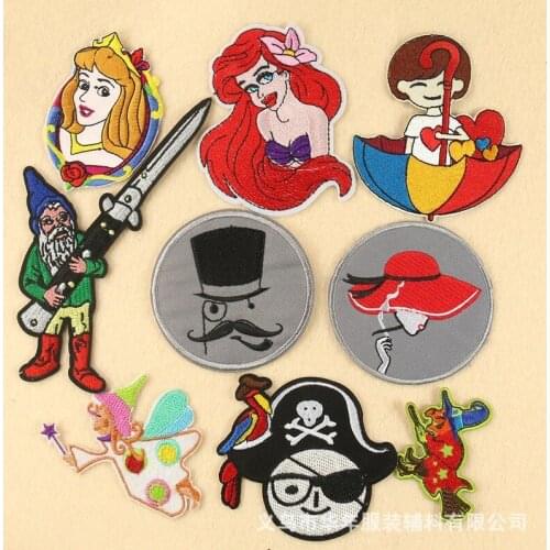 50pcs/Lot Embroidery Patches Letters Clothing Decoration Accessories Cartoon Character Pirate Diy Iron Heat Transfer Applique
