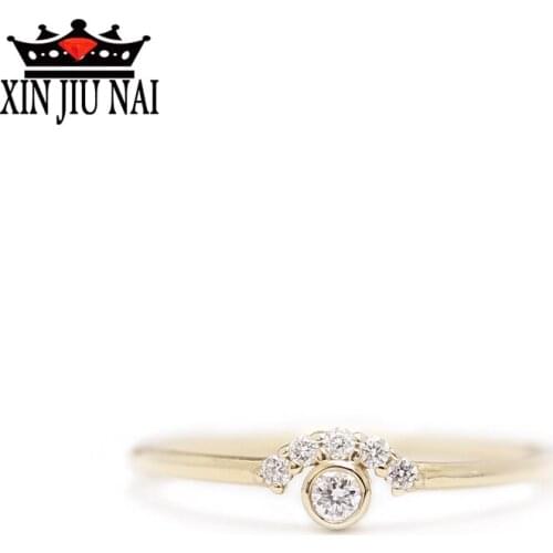 Simple fashionable Crown Princess temperament ring inlaid with high quality AAA Rhinestone leisure jewelry party CZ Womens Ring