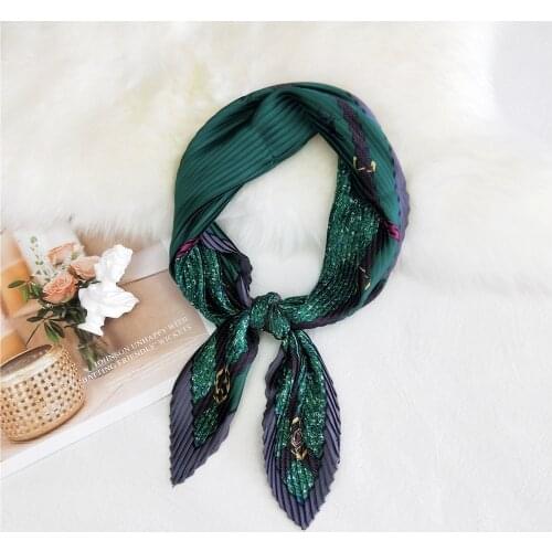 2020 fashion lady Square Crinkle Silk Scarf Women Crumple Neck Wear Pleated Girl Handkerchief Bufanda de dama Luxury Band