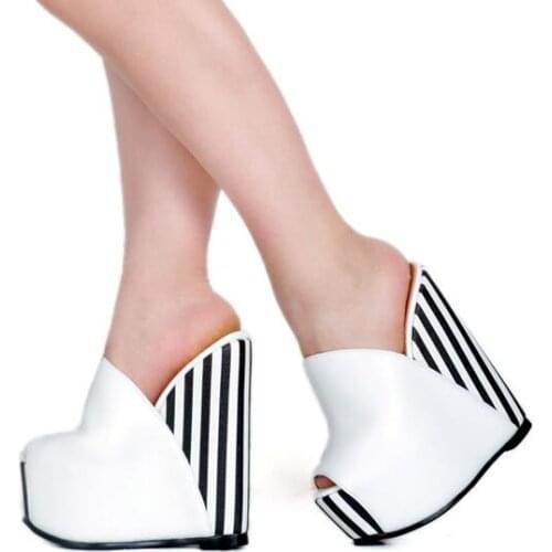 Drop Shipping Brand Woman Cheap Pu High Quality White Gingham 15 cm Wedge Heels 45 mm Platform Slip On Peep Toe Slippers Sandals