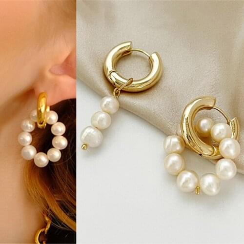 Vintage Metal Hoop Freshwater Pearl Asymmetrical Pendant Drop Earrings for Women Girls Teens Korean Fashion Earrings 2021 Trend