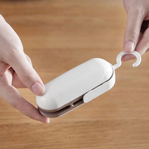 Kitchen Mini Bag Sealing Machine Vacuum Food Sealer 2 in 1 Heat Sealer Handheld Portable Bag Sealer Packaging Machine