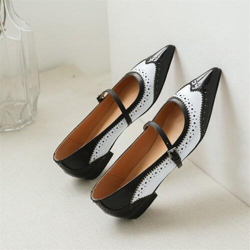 Exquisite pointed Toe French retro Women Single Shoes Genuine Leather Cowhide Carved Ladies Mary Janes Low Heels