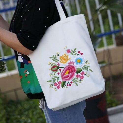 DIY Embroidery Kit Unfinished Embroidered Sewing Cross Stitch Set Floral Pattern Canvas Shoulder Bag Shopping Tote Material Pack